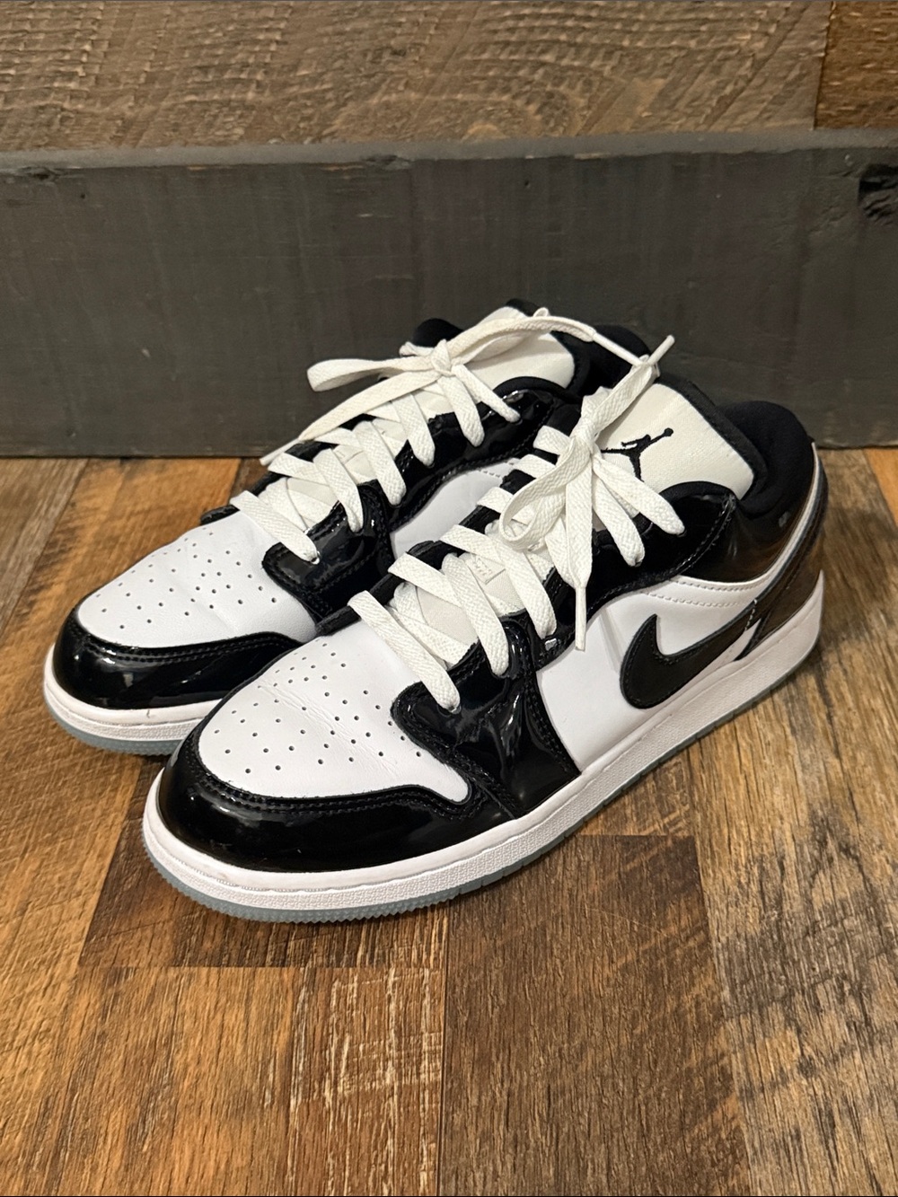 Air Jordan 1 Low SE Concord Black White Patent Leather Sneakers 7Y